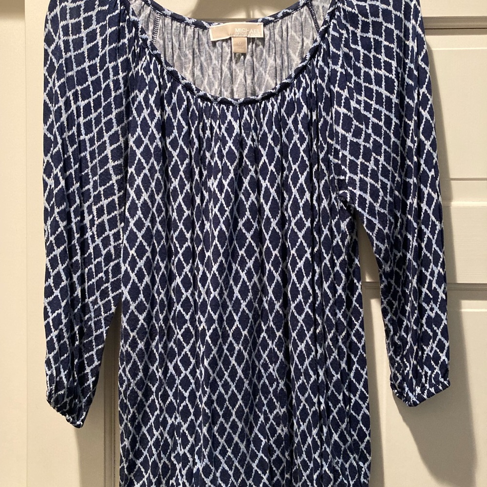 Women’s Navy Diamond-Print Peasant Top